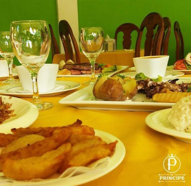Hotel Restaurante El Principe ริวาส ภายนอก รูปภาพ
